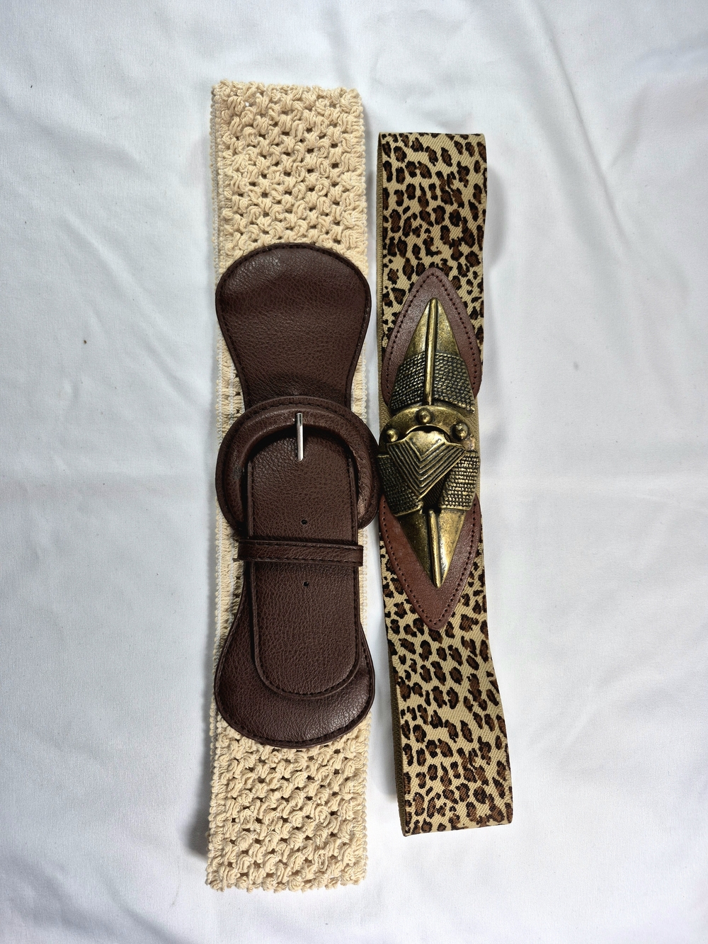 Bundle Omega Leopard Print Elastic Stretch Belt Brass Arrowhead Closure Medium.